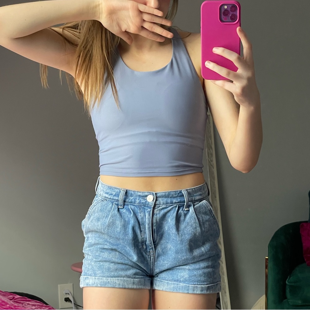cropped workout tank